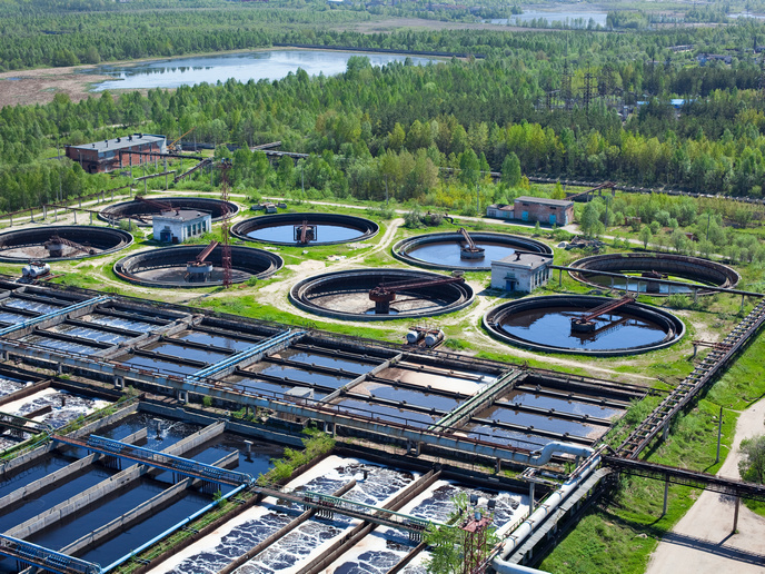Liquid Phase Activated Carbon: Applications, Benefits & Industrial Uses